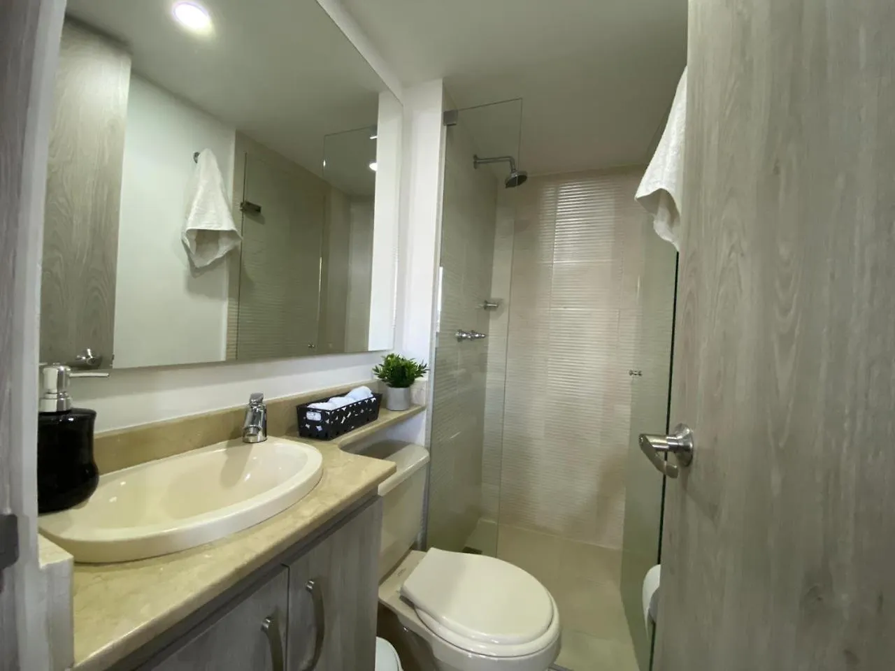 Frontera Apartment Itagui